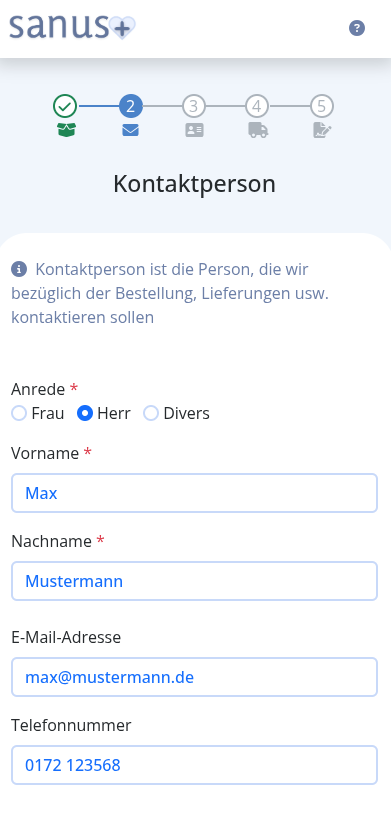 Форма з ім’ям, e-mail і номером телефону